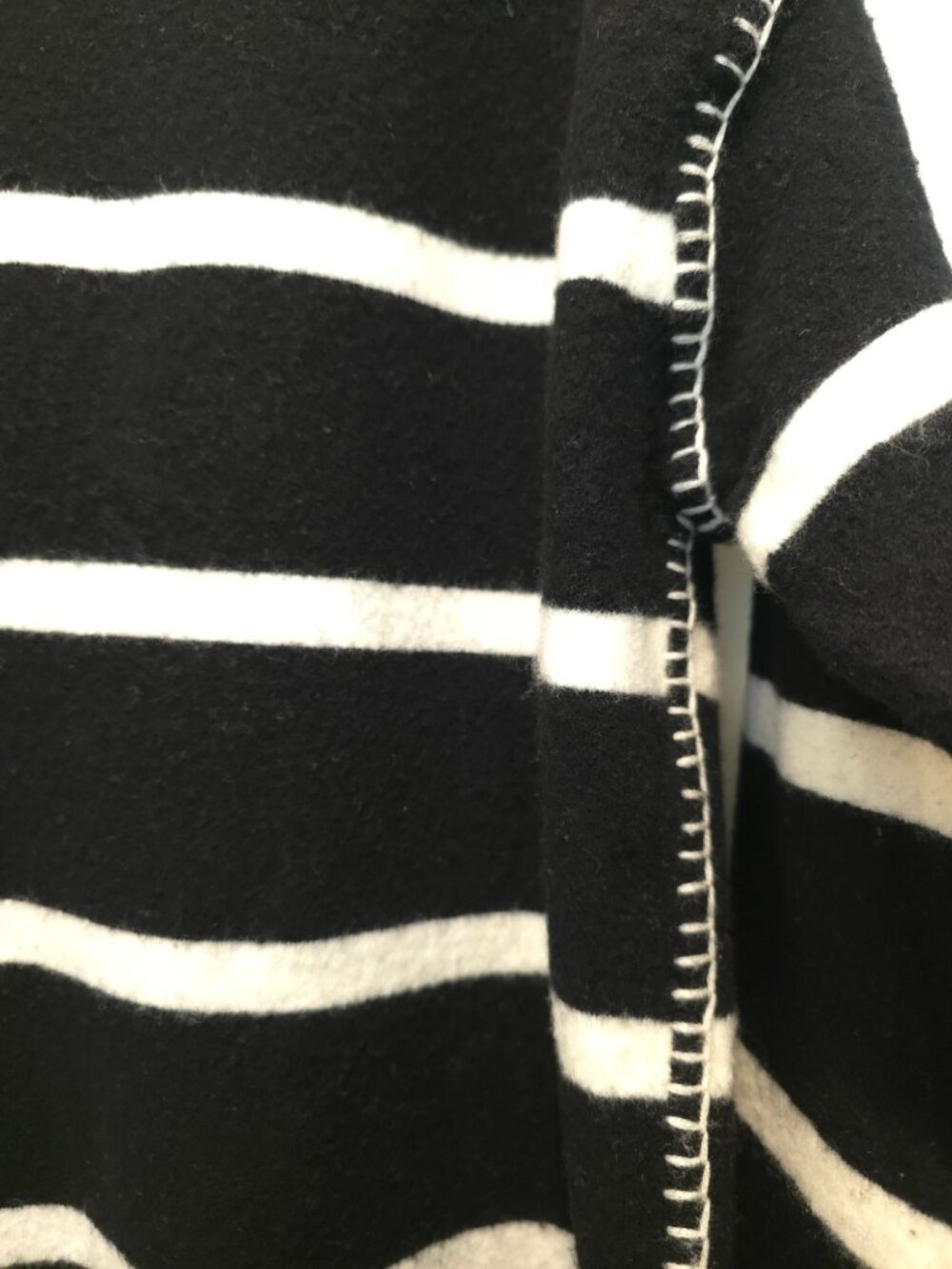 Alice + Olivia BOBBIE Black & White Striped Wool-Cashmere Blend Tunic Sweater M - Picture 5 of 8